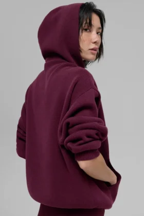 Maglione con cappuccio Scholar – Borgogna
