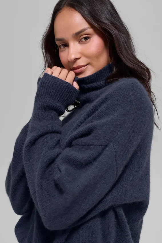 Maglione corto a collo alto New Class in misto lana e cashmere - Blu navy