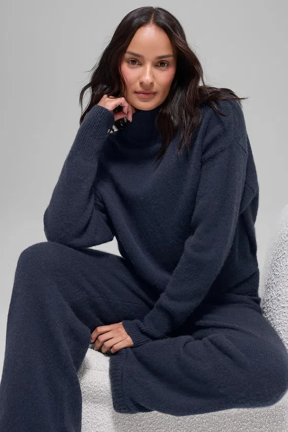 Maglione corto a collo alto New Class in misto lana e cashmere - Blu navy