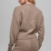 Maglione corto a girocollo New Class in lana e cashmere - Chai Latte