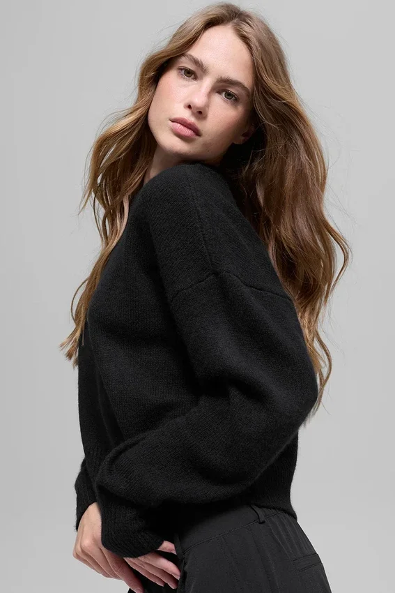 Maglione corto a girocollo "New Class" in lana e cashmere - Nero