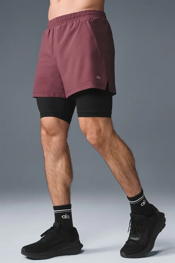 Pantaloncini 2 in 1 Revival da 5" - Borgogna tartufo/Nero