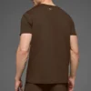 Pantaloncini a maniche corte con collo rotondo Conquer Reform - Espresso
