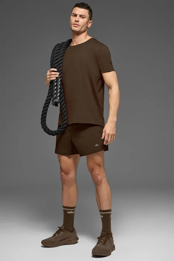 Pantaloncini a maniche corte con collo rotondo Conquer Reform - Espresso