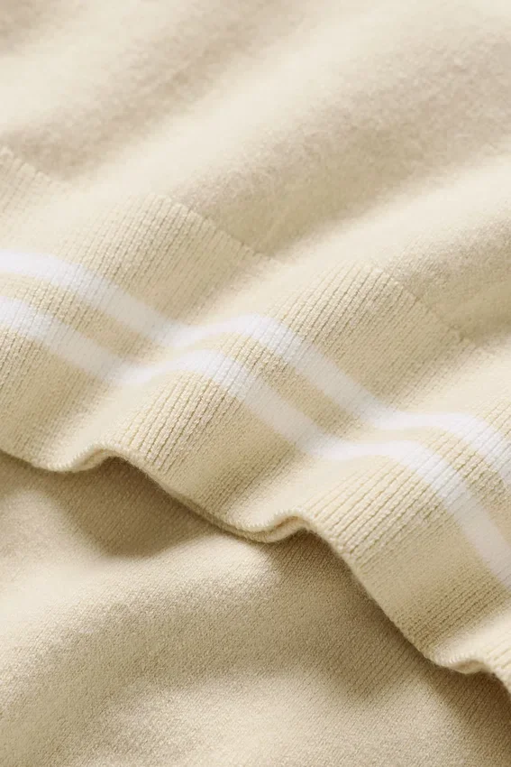 Pantaloncini a maniche corte in cotone e cashmere “My Serve” - Beige sabbia/Bianco