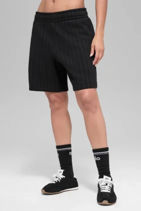 Pantaloncini a righe sottili da 7" - Neri a righe sottili