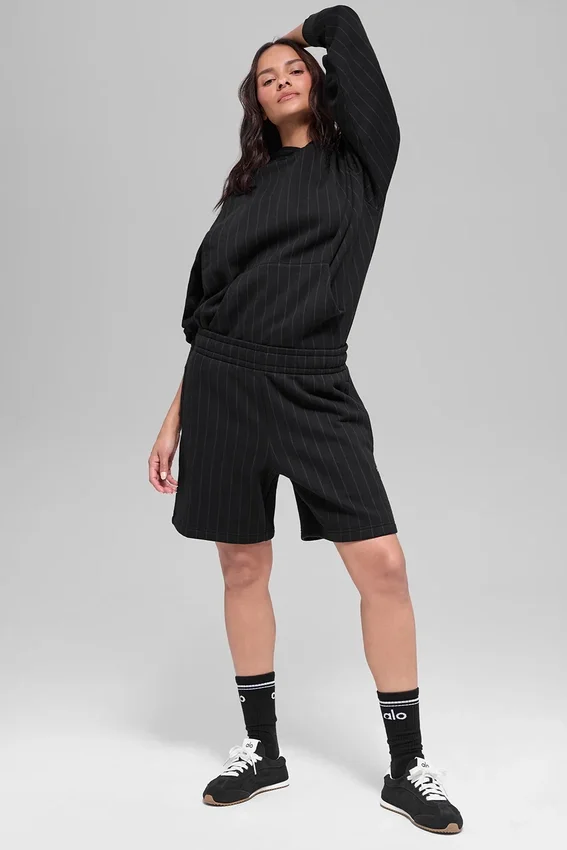 Pantaloncini a righe sottili da 7" - Neri a righe sottili