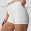 Pantaloncini a vita media Alo Softsculpt da 2" - Bianco