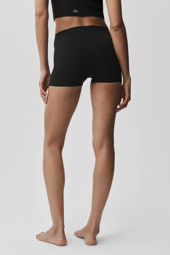 Pantaloncini a vita media Alo Softsculpt da 2" - Nero