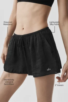 Pantaloncini a vita media Golden Hour semitrasparenti – Nero