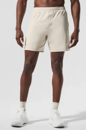 Pantaloncini Conquer React Performance da 7″ – Bone