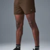 Pantaloncini Conquer React Performance da 7" - Espresso