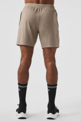 Pantaloncini Conquer React Performance da 7″ – Gravel