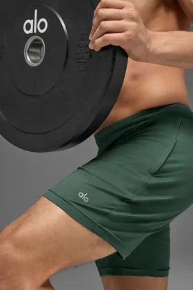 Pantaloncini Conquer React Performance da 7″ – Verde trifoglio
