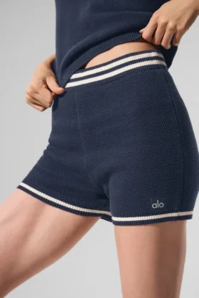Pantaloncini cortissimi in maglia tipo maglione Tennis Club – Blu navy/Avorio