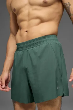 Pantaloncini da corsa Adapt da 5″ – Verde trifoglio
