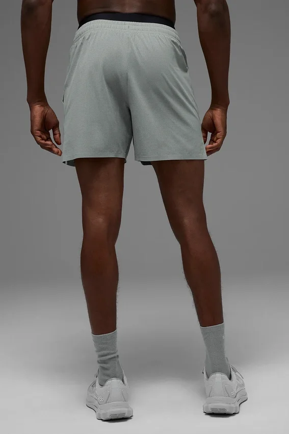 Pantaloncini da corsa Traction da 5" - Grigio lunare