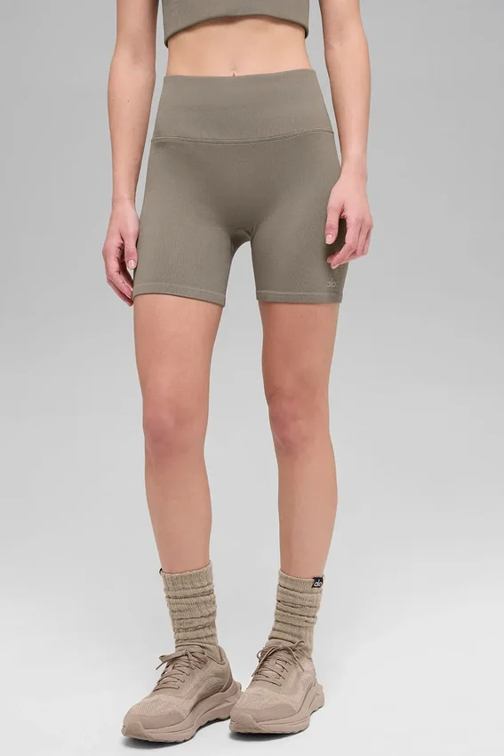 Pantaloncini "Favorite" a costine senza cuciture da 5" - Cacao chiaro