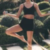 Pantaloncini High-Waist a costine in modal senza cuciture da 4" - Nero