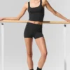 Pantaloncini High-Waist Alo Softsculpt da 3" - Nero