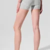Pantaloncini High-Waist Alosoft Heart Throb da 4” - Grigio melange atletico/Bianco