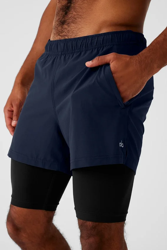 Pantaloncini Revival 2-in-1 da 5" - Blu navy/Nero