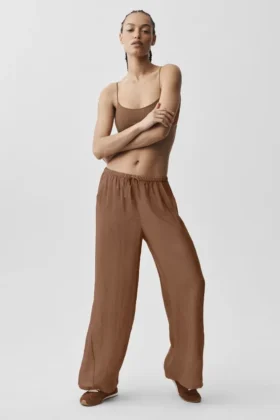 Pantaloni a gamba dritta High-Waist semi-trasparenti Golden Hour - Marrone baciato dal sole