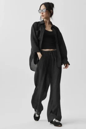 Pantaloni a gamba dritta High-Waist semi-trasparenti “Golden Hour” - Nero
