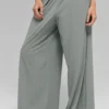 Pantaloni a gamba larga Breezy (Regular) - Grigio lunare
