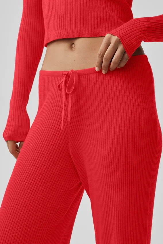 Pantaloni a gamba larga Unwind in maglione, vita media - Rosso brillante
