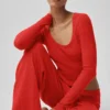 Pantaloni a gamba larga Unwind in maglione, vita media - Rosso brillante