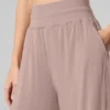 Pantaloni a zampa delicati e semi-trasparenti per il tempo libero - Taupe