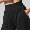 Pantaloni a zampa delicati e semitrasparenti per il tempo libero - Nero
