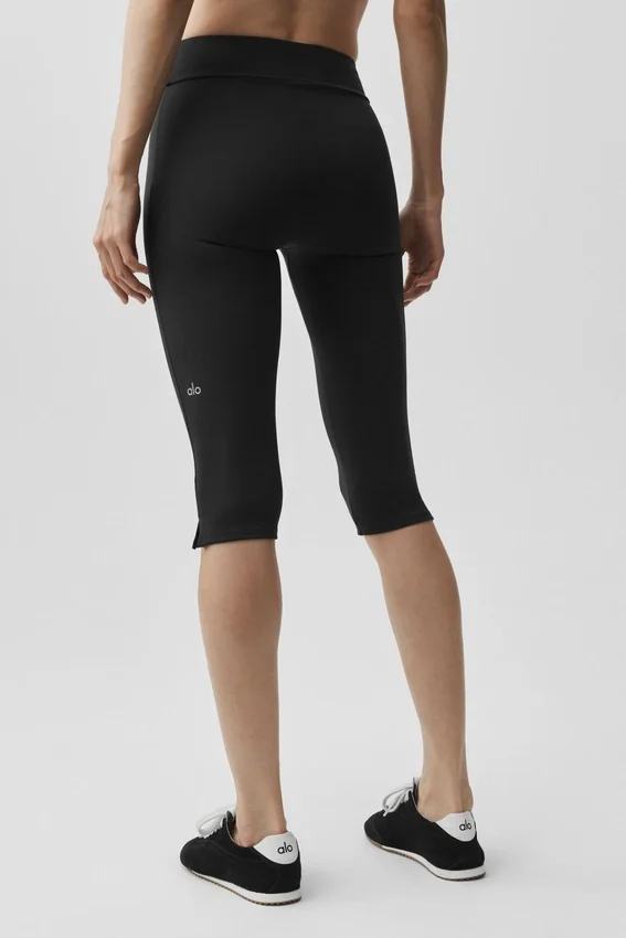 Pantaloni capri Alo Softsculpt Shoreline - Nero