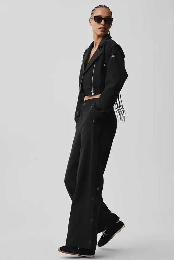 Pantaloni Cosmopolitan a vita media con bottoni a pressione - Nero