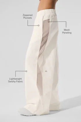 Pantaloni da ginnastica High-Waist a gamba larga – Avorio