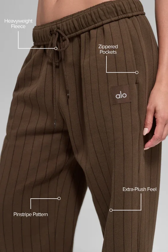 Pantaloni della tuta a gamba dritta con righe sottili - Righe sottili color espresso