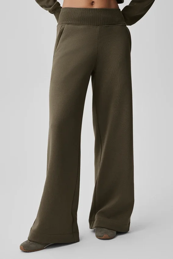 Pantaloni della tuta a gamba larga Serenity - Olive Tree