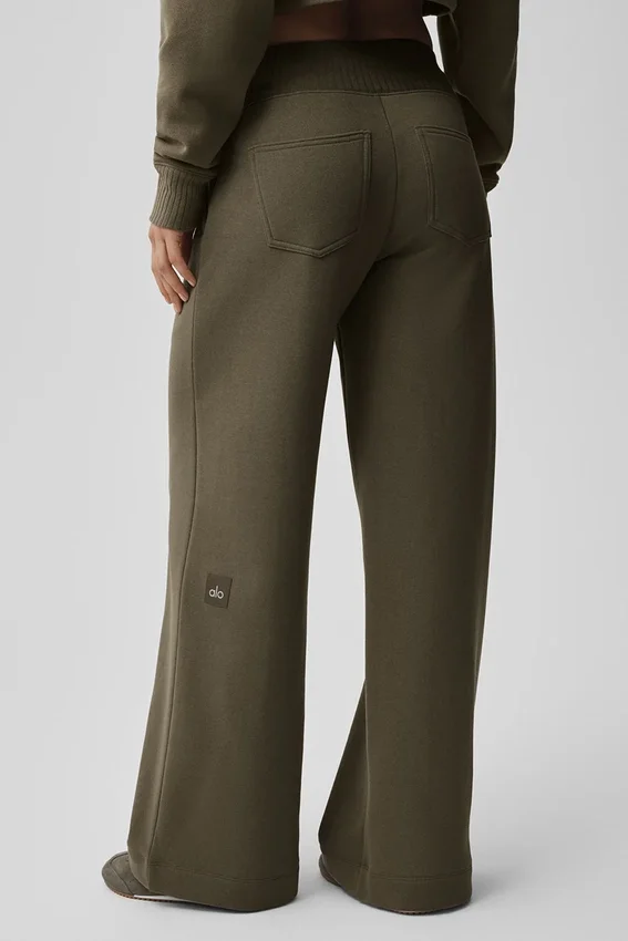 Pantaloni della tuta a gamba larga Serenity - Olive Tree