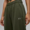 Pantaloni della tuta Accolade a gamba dritta - Verde oliva