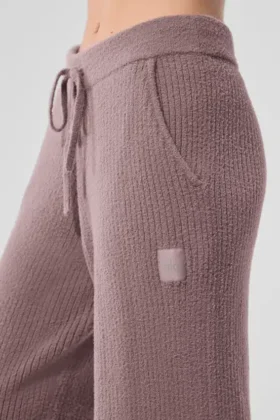 Pantaloni High-Waist e gamba larga effetto maglione “Snuggle up” – Fungo