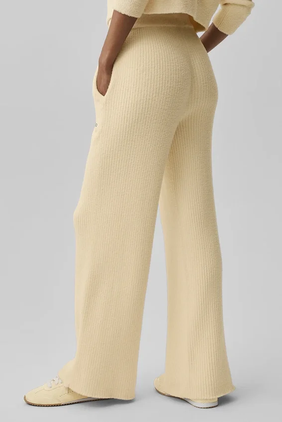Pantaloni High-Waist e gamba larga Snuggle Up Maglione - Giallo candela