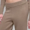 Pantaloni High-Waist in lana e cashmere a gamba larga - Chai Latte