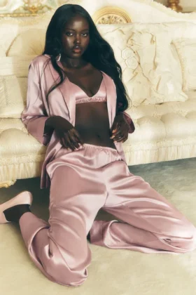 Pantaloni in seta lucida (vestibilità regolare) - Rosa champagne