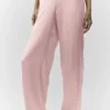 Pantaloni in seta lucida (vestibilità regolare) - Rosa champagne