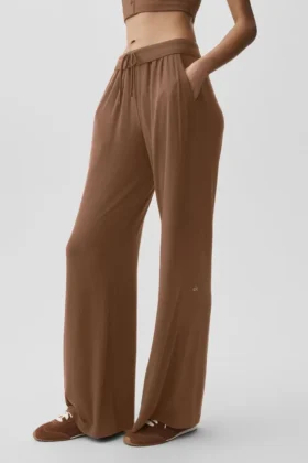 Pantaloni svasati da casa delicati e semitrasparenti - Marrone baciato dal sole