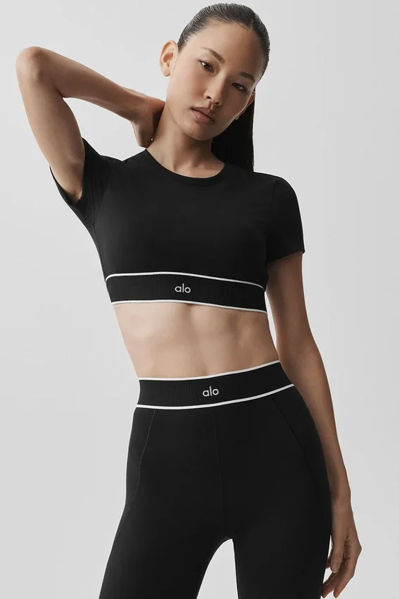 Reggiseno a maniche corte Alo Softsculpt Amp It up - Nero