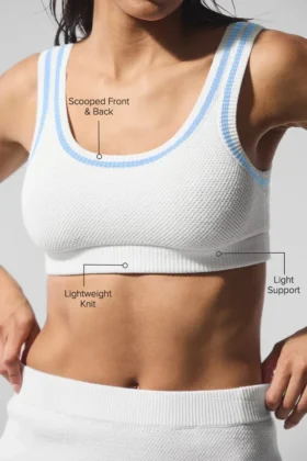 Reggiseno in maglia stile maglione Tennis Club – Bianco/Blu conchiglia