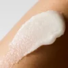 Scrub per la cura del corpo rigenerante e illuminante