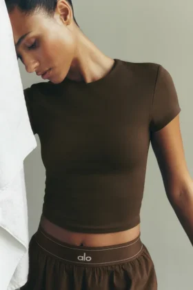 Top a maniche corte Alo Softsculpt Precision - Espresso